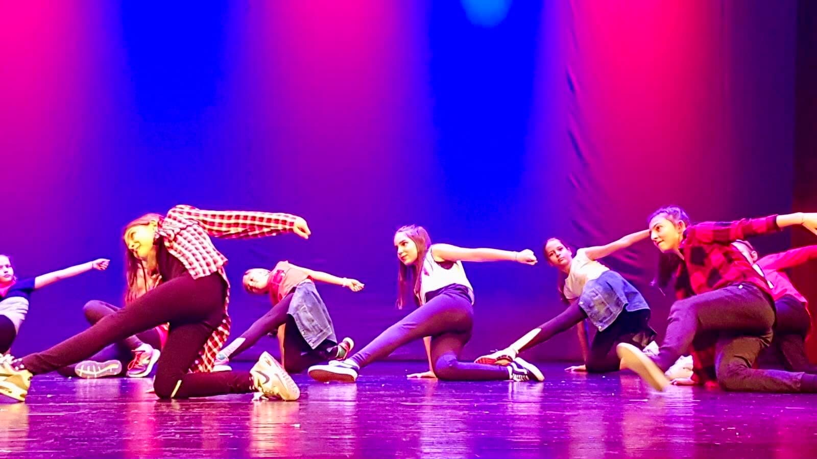 Dans Modern — Grup
